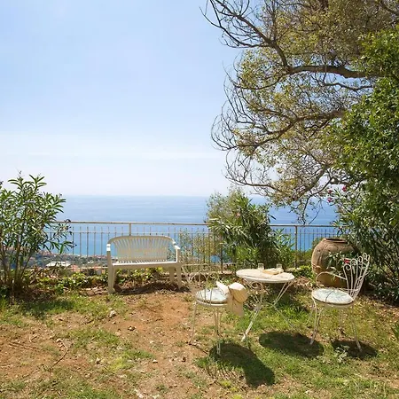 Beautiful In With Kitchen *