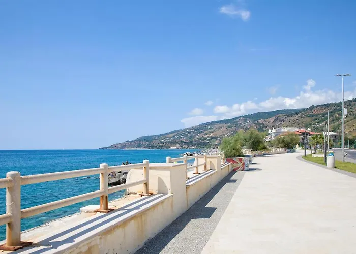 Beautiful In With Kitchen *